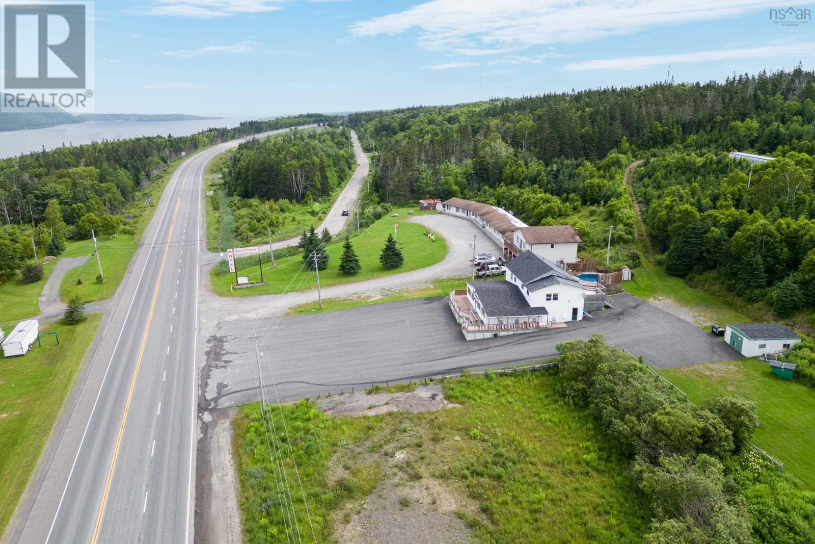 785 105 Highway, Boularderie East, Nova Scotia  B1X 1J6 - Photo 3 - 202315154