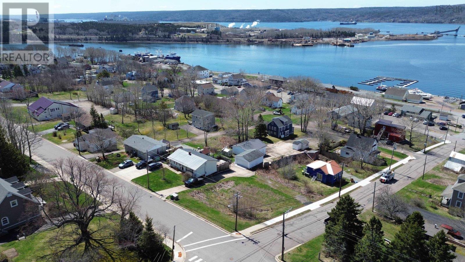 32 Macsween Street, Port Hawkesbury, Nova Scotia  B9A 2H9 - Photo 10 - 202428276