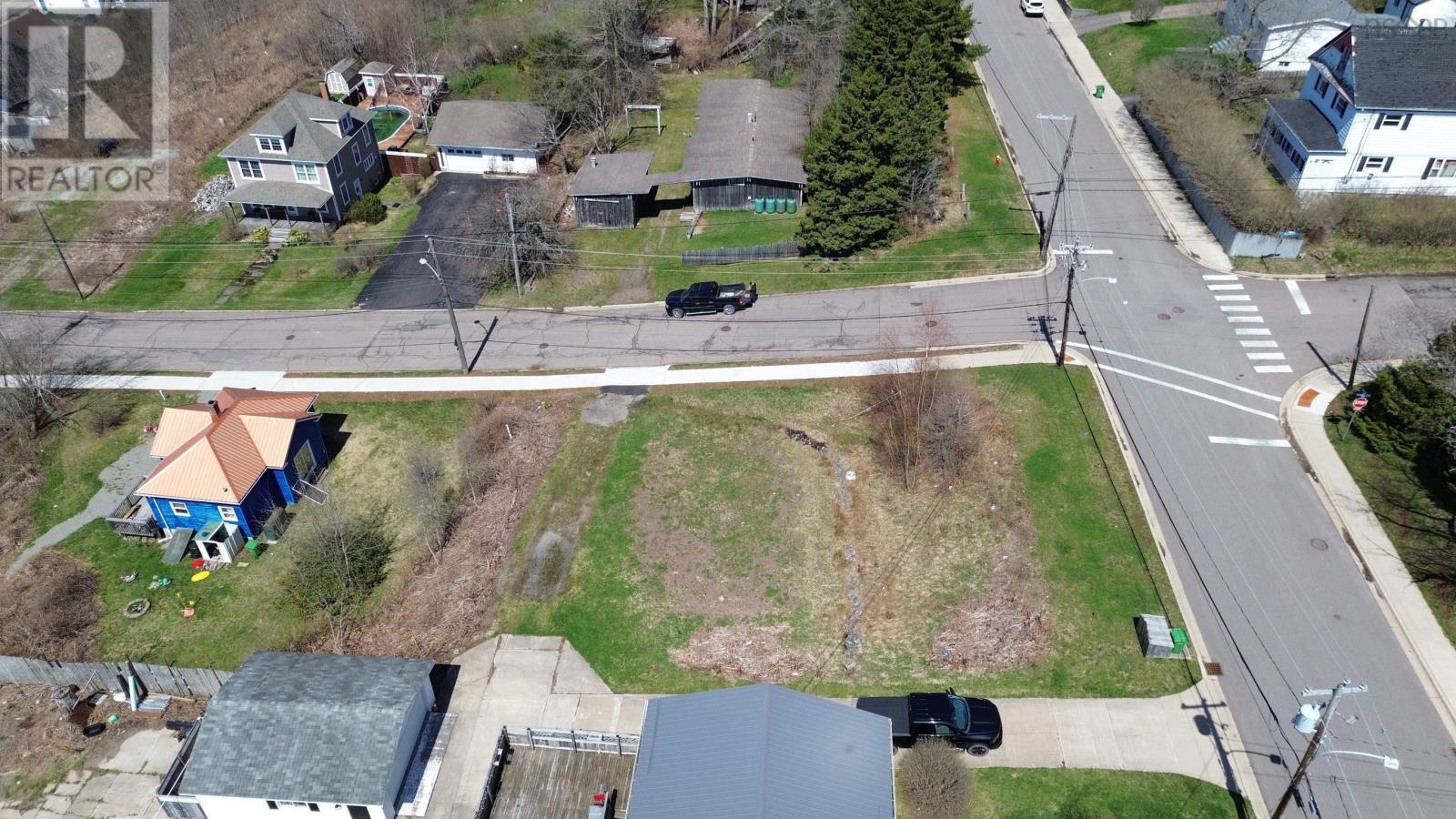 32 Macsween Street, Port Hawkesbury, Nova Scotia  B9A 2H9 - Photo 5 - 202428276