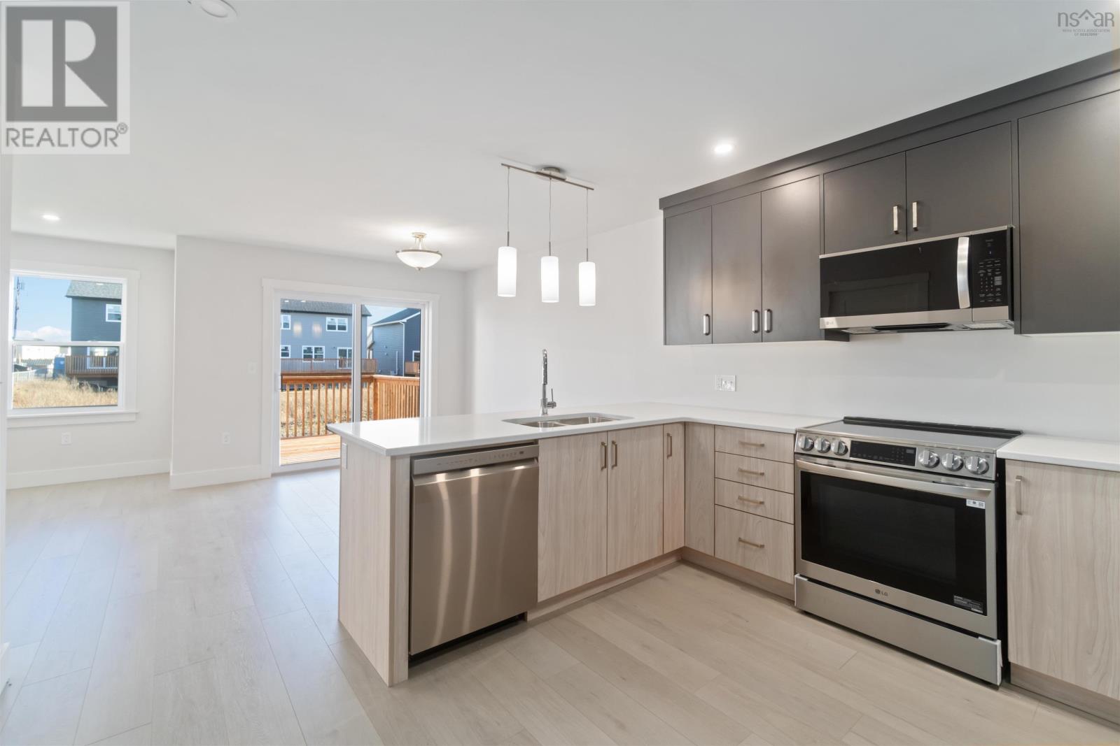 19 Brick Lane, Halifax, Nova Scotia  B3P 0G4 - Photo 2 - 202501944