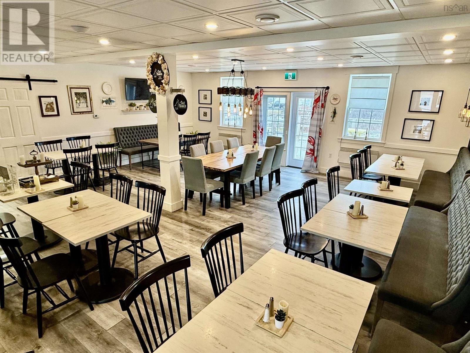 2732 Main Street, Clark's Harbour, Nova Scotia  B0W 1P0 - Photo 9 - 202502052