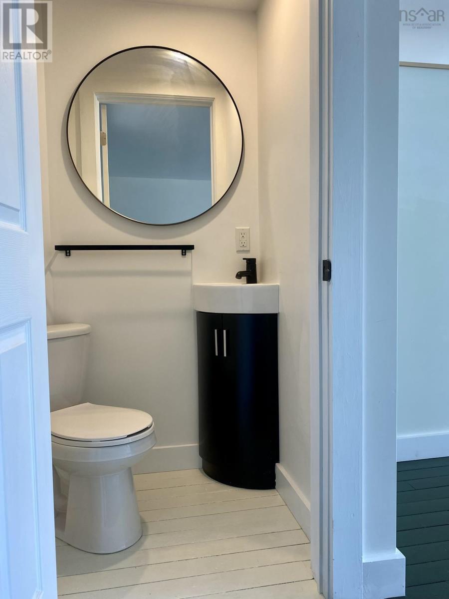 313 8 Highway, Milton, Nova Scotia  B0T 1P0 - Photo 11 - 202502947