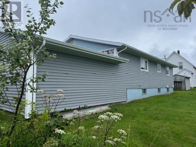11 Toulouse Street, St. Peter's, Nova Scotia  B0E 3B0 - Photo 3 - 202503425