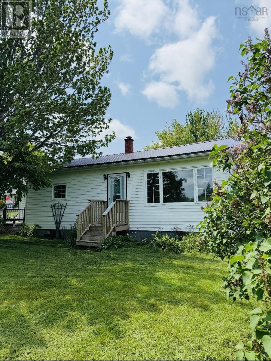 685 Greenville Road, Greenville Station, Nova Scotia  B0M 1Z0 - Photo 4 - 202504256