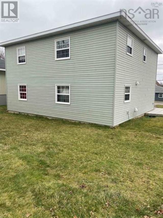 272/274 York Street, Glace Bay, Nova Scotia  B1A 2M3 - Photo 2 - 202505687