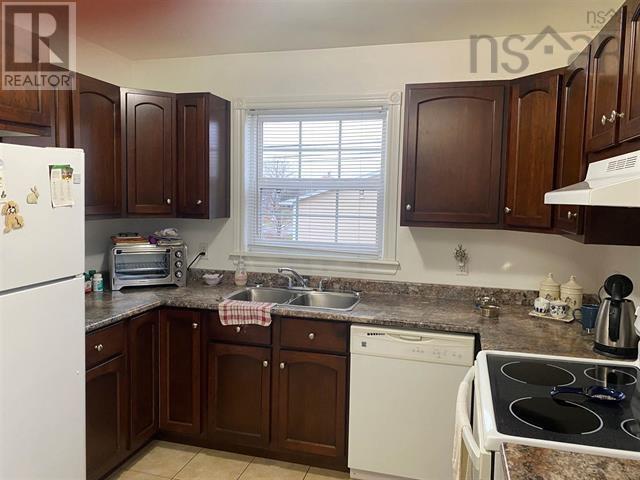 272/274 York Street, Glace Bay, Nova Scotia  B1A 2M3 - Photo 8 - 202505687