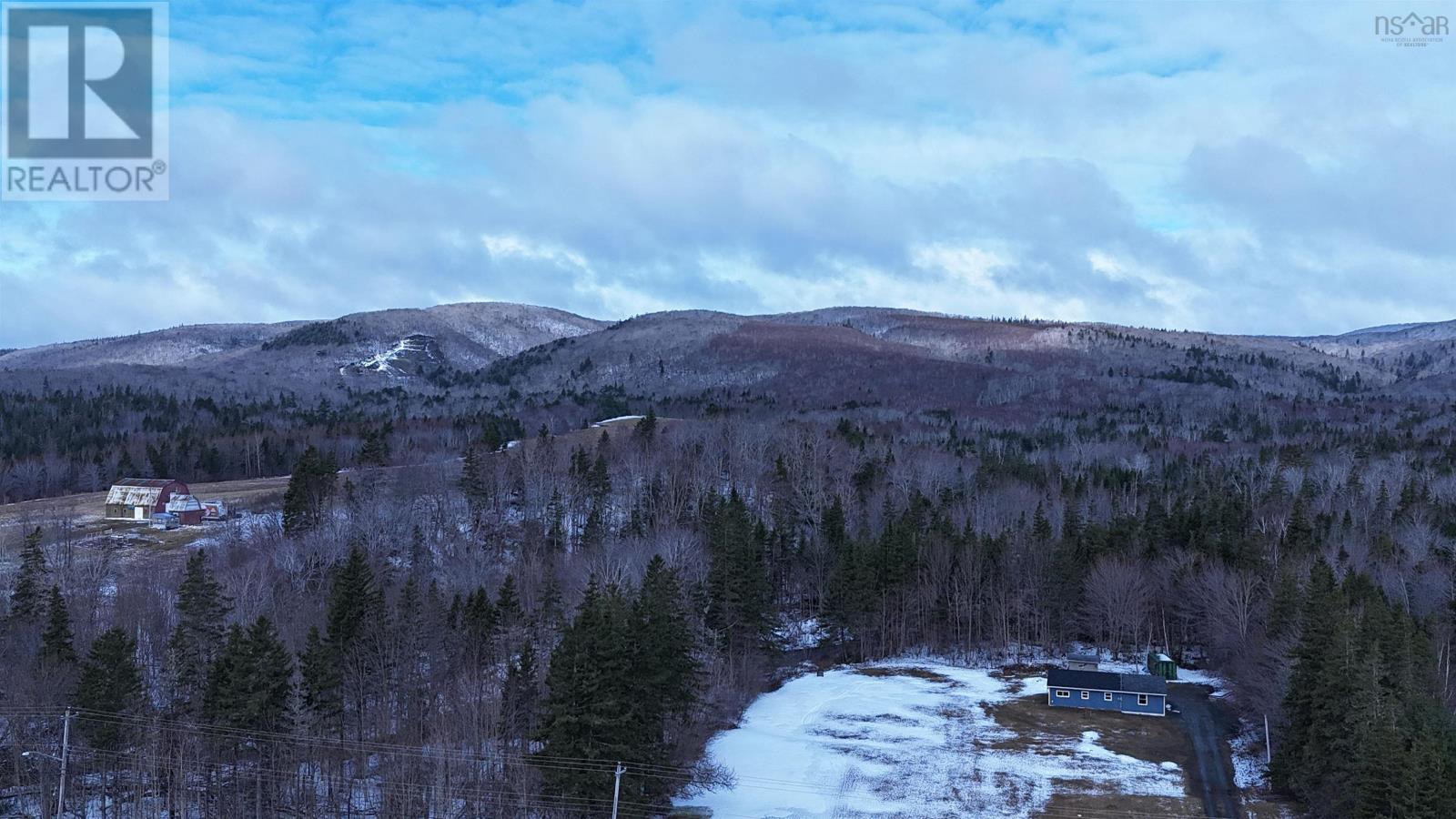 6858 Highway 105, River Denys, Nova Scotia  B0E 2Y0 - Photo 3 - 202506979