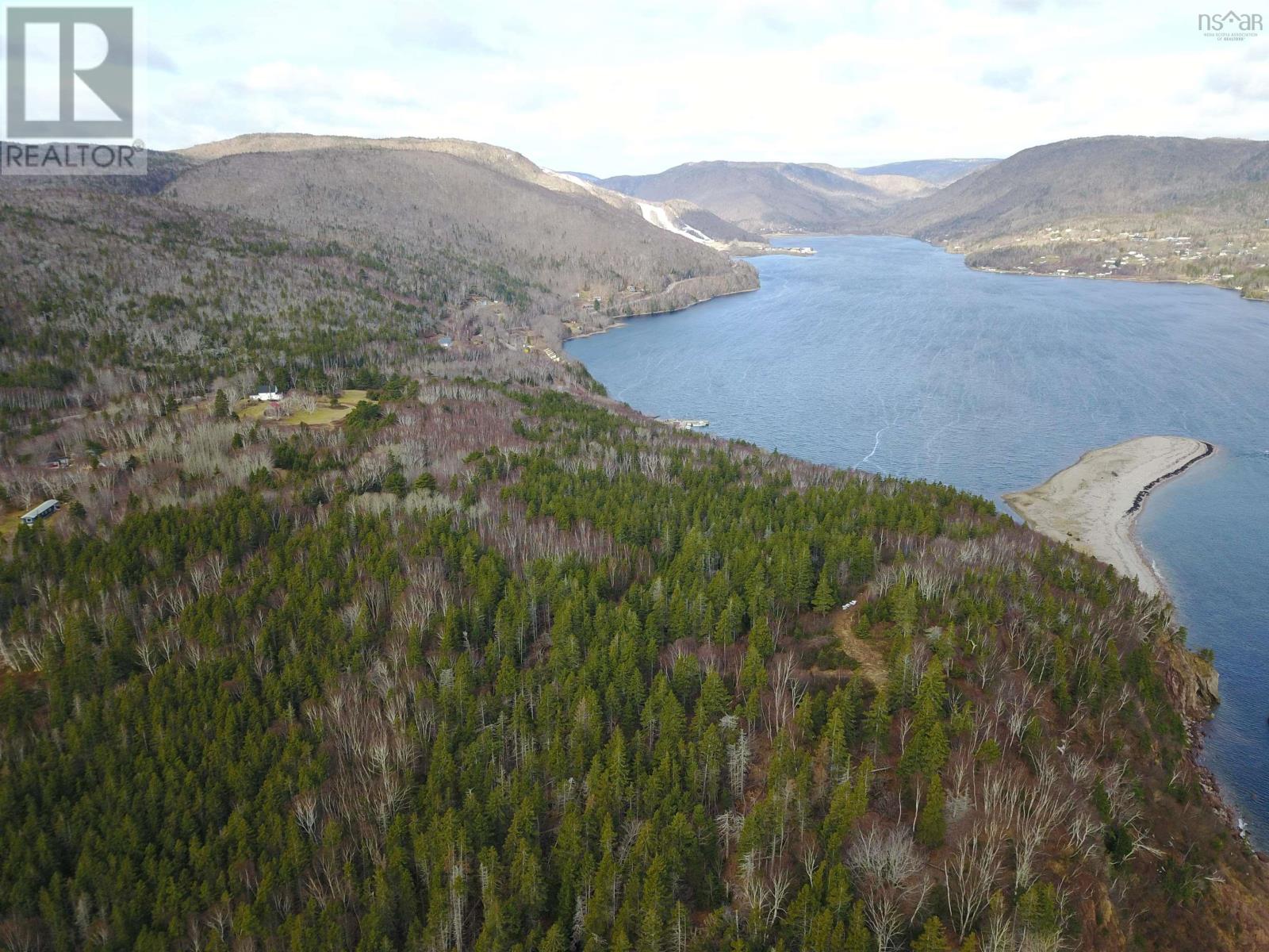 Cabot Trail, Ingonish Ferry, Nova Scotia  B0C 1L0 - Photo 28 - 202508316