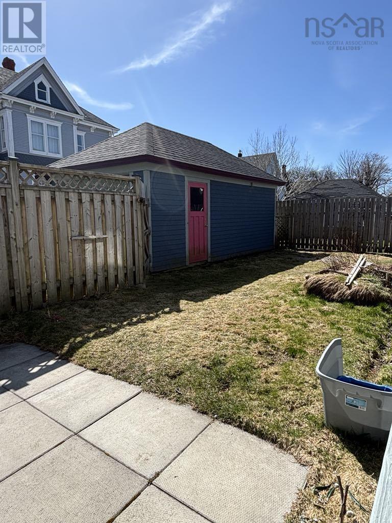 67 Cliff Street, Yarmouth, Nova Scotia  B5A 3J1 - Photo 18 - 202509286