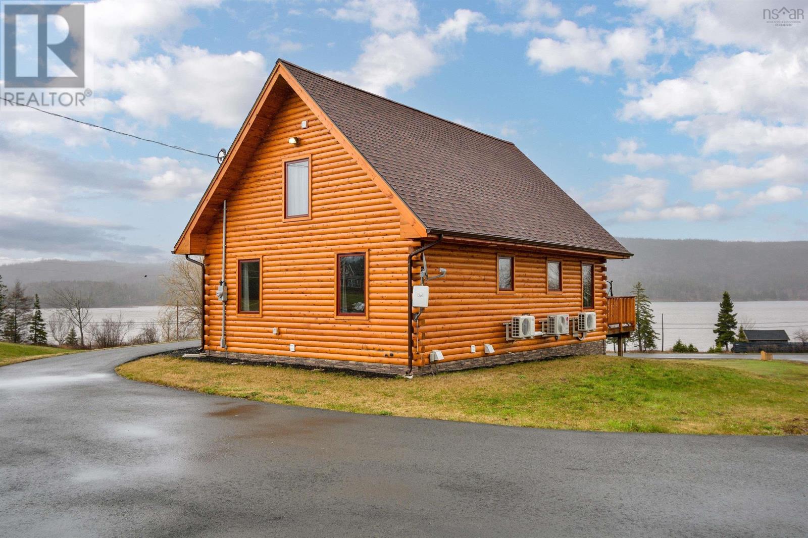 1005 Highway 205, Baddeck Bay, Nova Scotia  B0E 1B0 - Photo 2 - 202509898