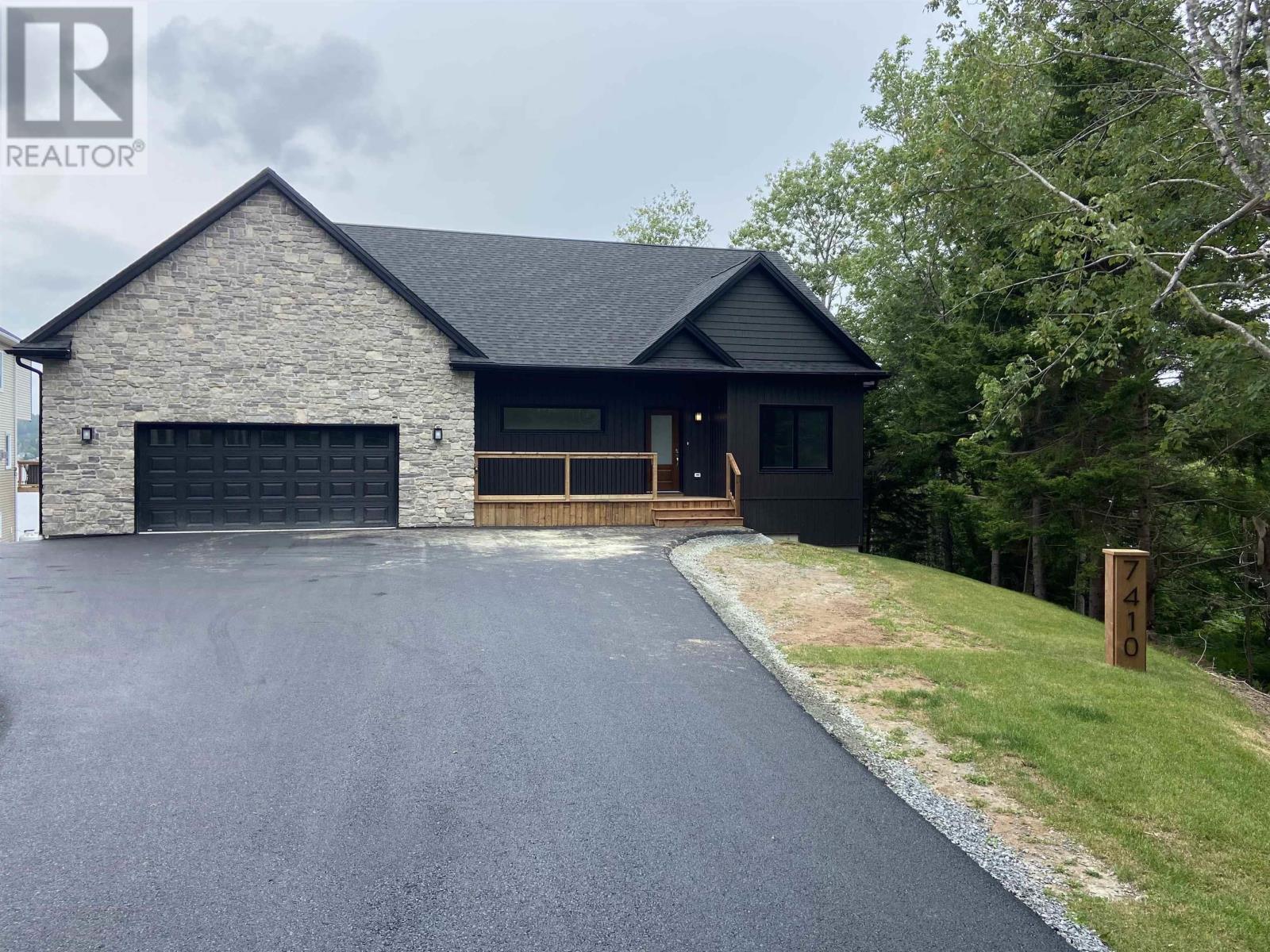 7410 St Margarets Bay Road, boutiliers point, Nova Scotia