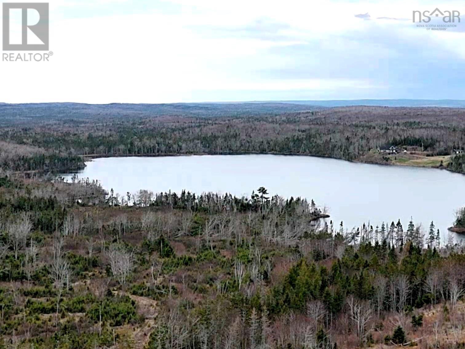 Louisbourg Highway, catalone, Nova Scotia