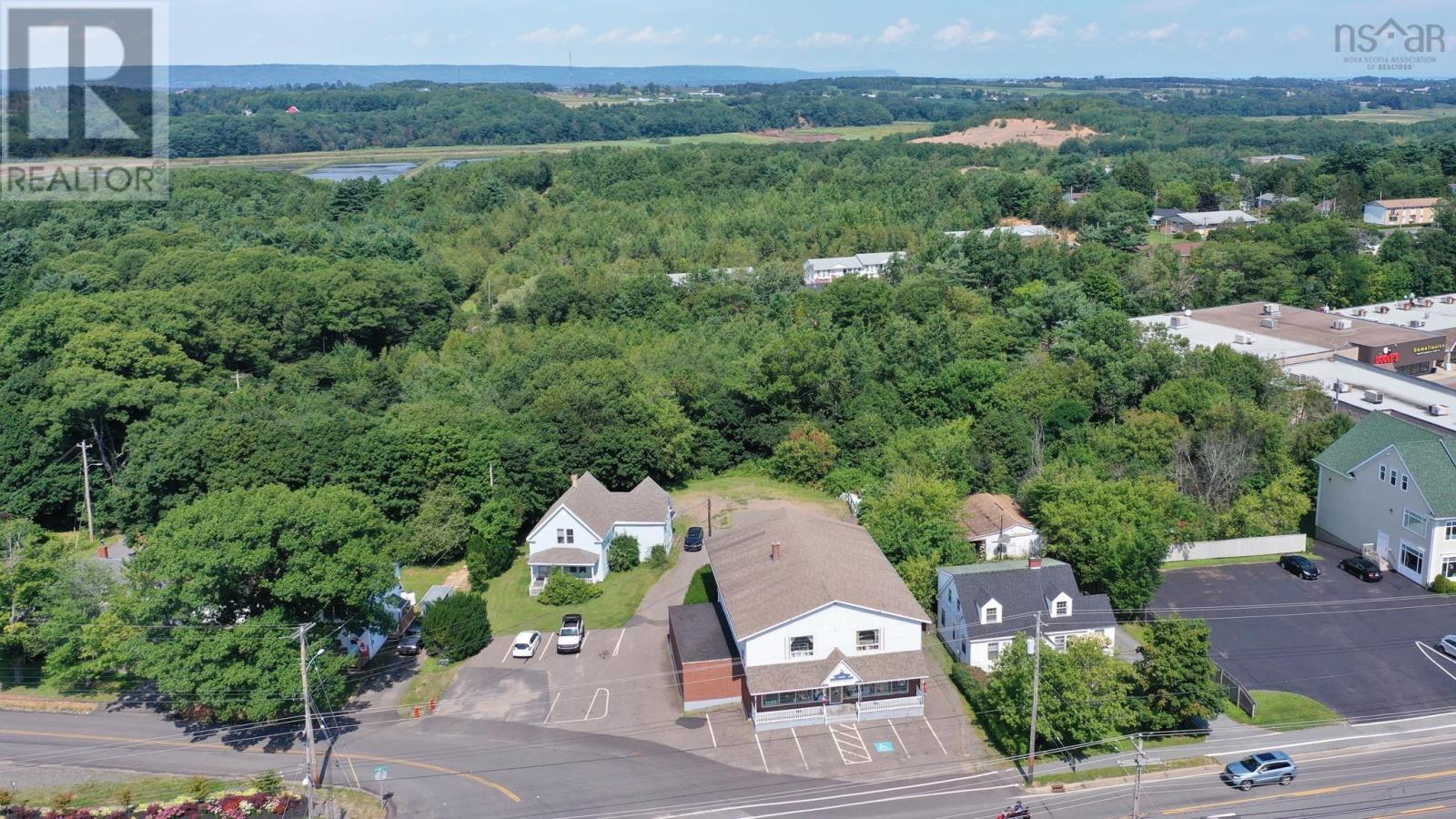 9027/9029 Commercial Street, New Minas, Nova Scotia  B4N 3E6 - Photo 3 - 202510397