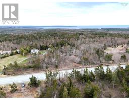 Louisbourg Highway, catalone, Nova Scotia