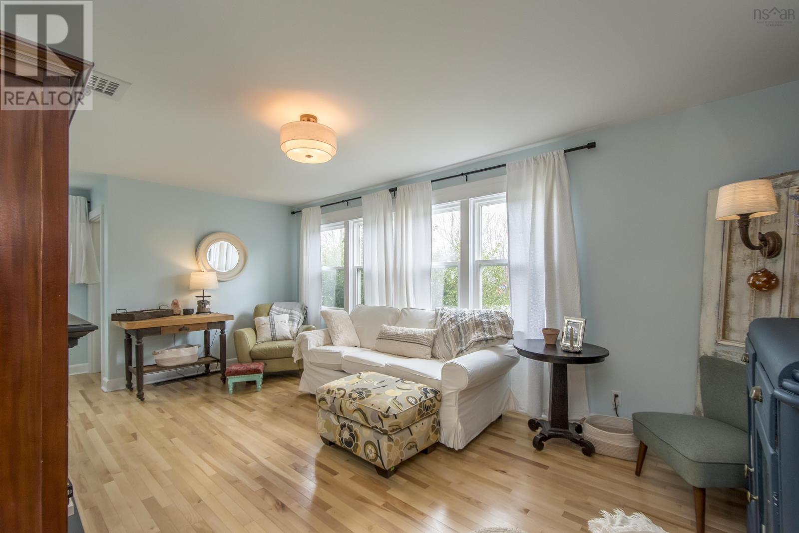 3 Reagh Avenue, Middleton, Nova Scotia  B0S 1P0 - Photo 31 - 202511270