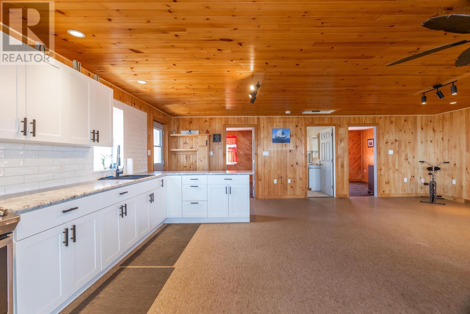 41/45 Sunset Avenue, Phinneys Cove, Nova Scotia  B0S 1L0 - Photo 20 - 202511302