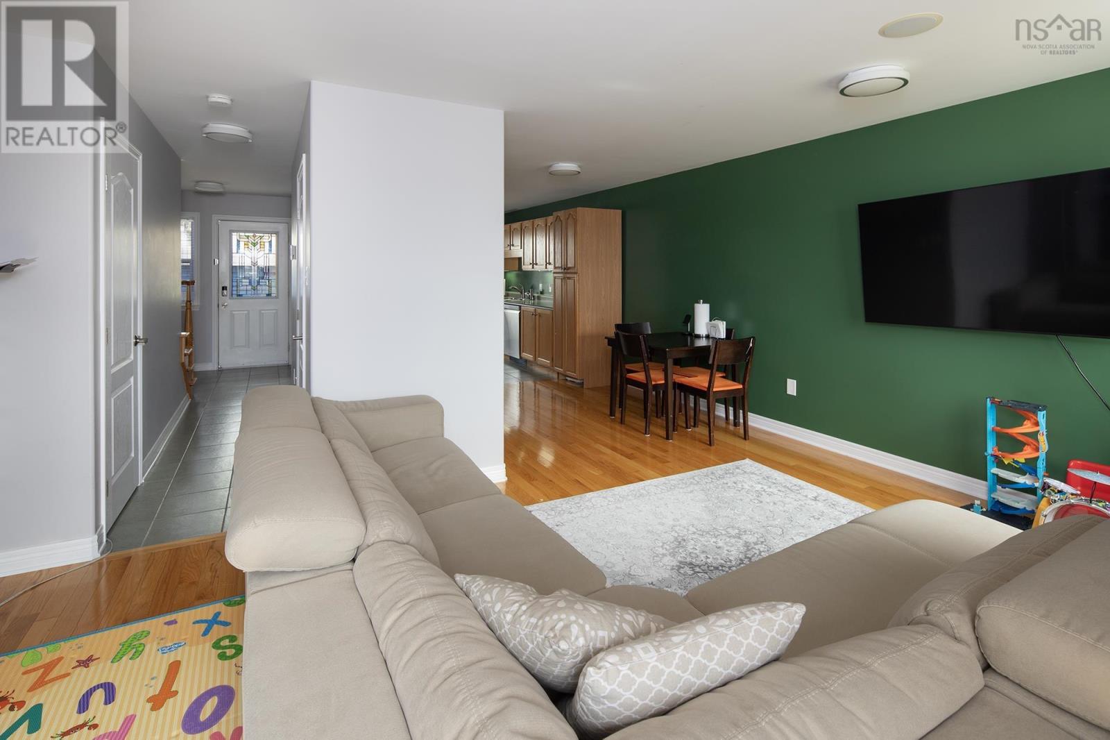 3836 Memorial Drive, Halifax, Nova Scotia  B3K 6R6 - Photo 5 - 202512304