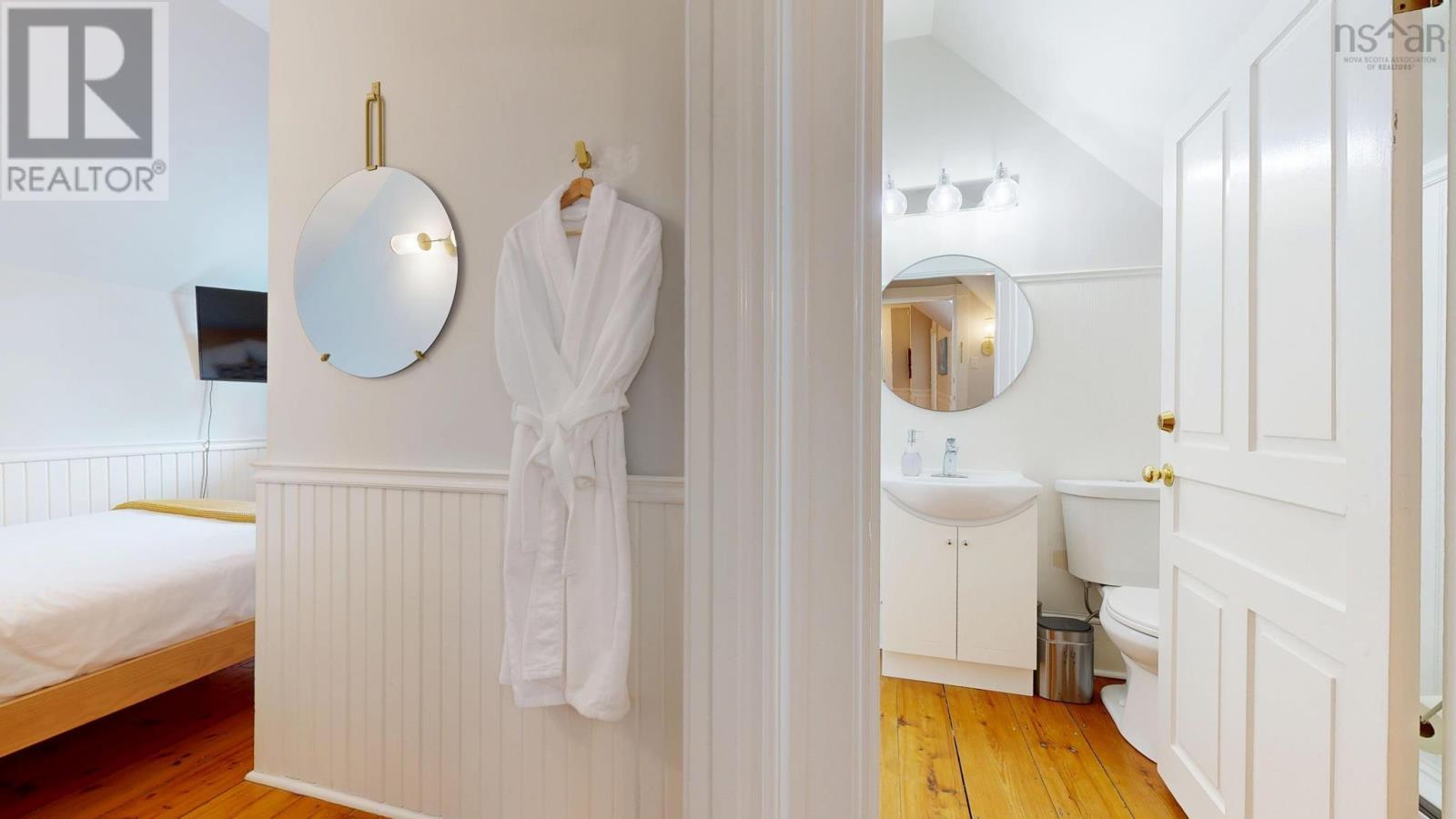 558 Main Street, Mahone Bay, Nova Scotia  B0J 2E0 - Photo 42 - 202512873