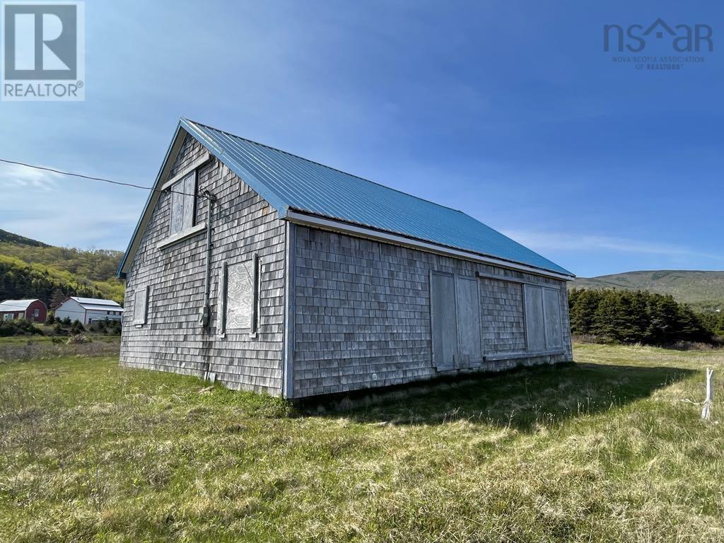 99 Pleasant Bay Loop, Pleasant Bay, Nova Scotia  B0E 1H0 - Photo 3 - 202513017