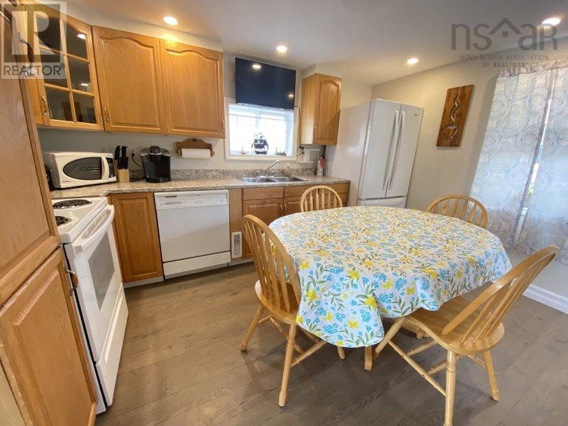 15319 Cabot Trail, Chéticamp, Nova Scotia  B0E 1H0 - Photo 17 - 202513018