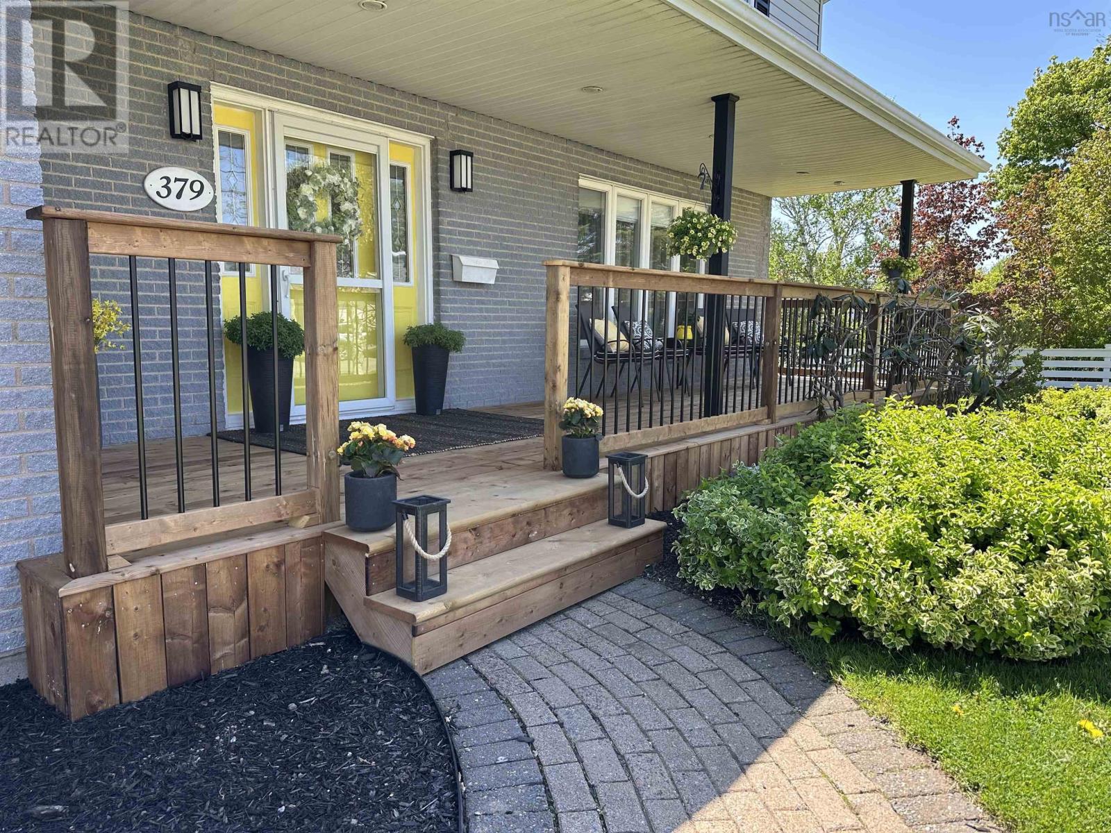 379 York Street, Glace Bay, Nova Scotia  B1A 2M9 - Photo 2 - 202513642