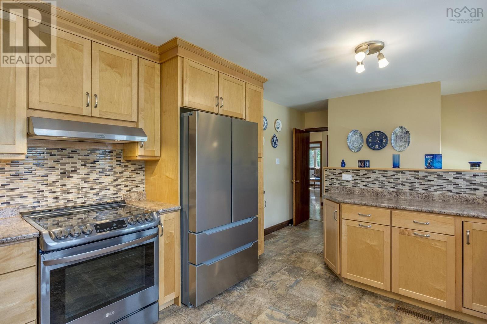 9521 Commercial Street, New Minas, Nova Scotia  B4N 3G3 - Photo 7 - 202514386