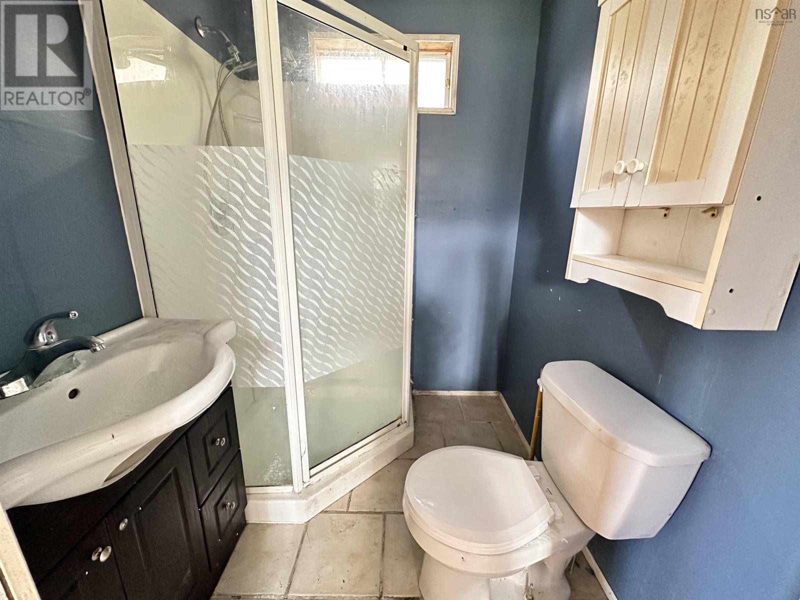 6 Lake Road, Sheet Harbour, Nova Scotia  B0J 3B0 - Photo 12 - 202514523