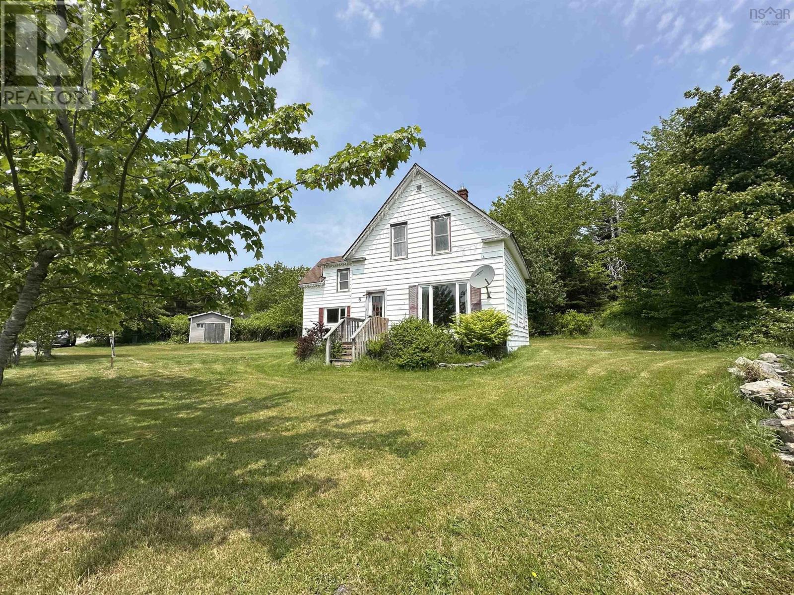 6 Lake Road, Sheet Harbour, Nova Scotia  B0J 3B0 - Photo 2 - 202514523