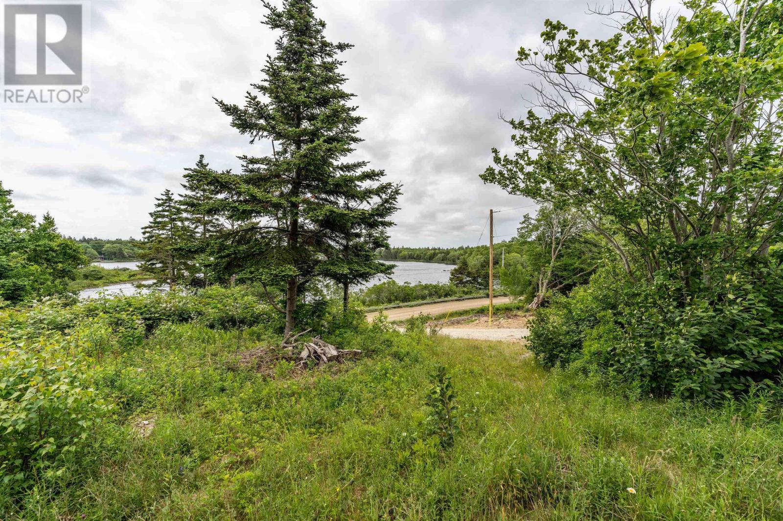 341 Bonnefant Road, Grosses Coques, Nova Scotia  B0W 1M0 - Photo 9 - 202515395