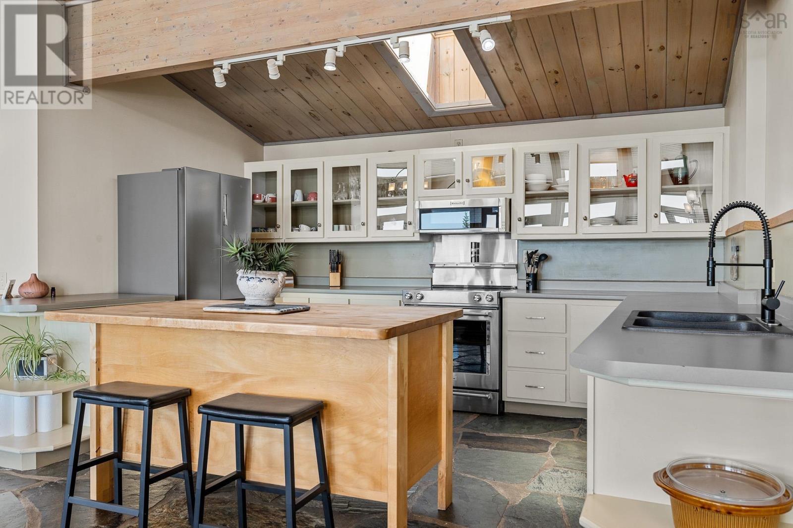 1878 Sandy Point Road, Sandy Point, Nova Scotia  B0T 1W0 - Photo 12 - 202515671