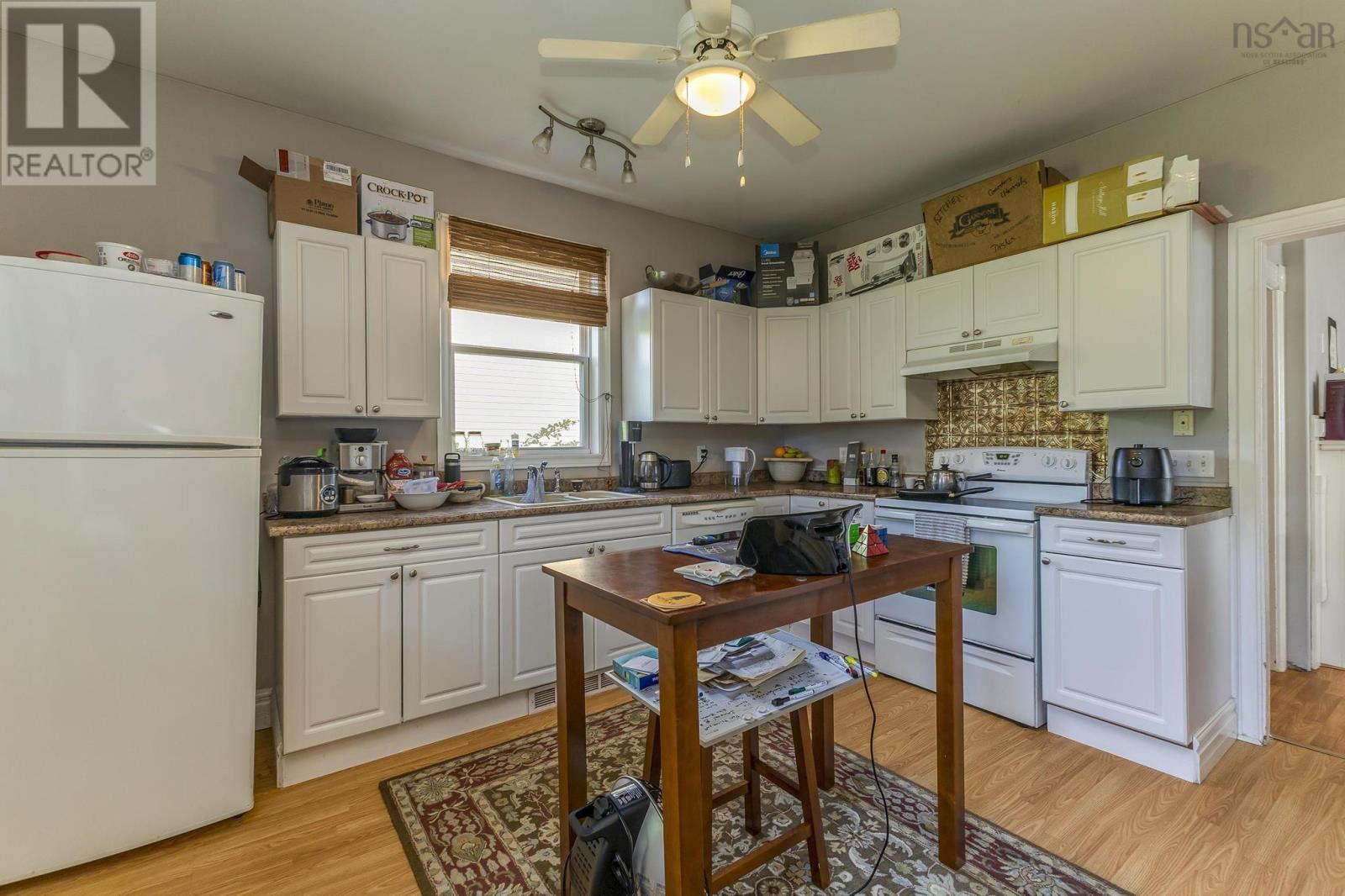 25 Jubilee Avenue, Stellarton, Nova Scotia  B0K 1S0 - Photo 12 - 202516059