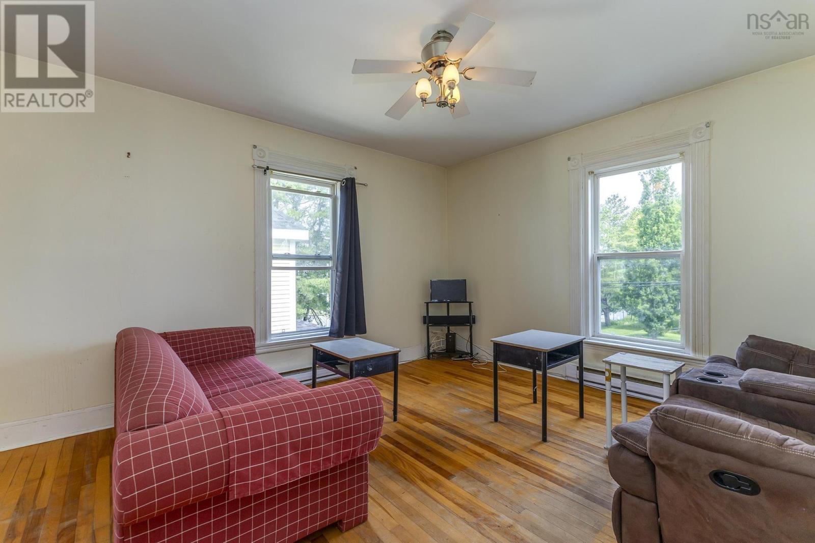 25 Jubilee Avenue, Stellarton, Nova Scotia  B0K 1S0 - Photo 17 - 202516059