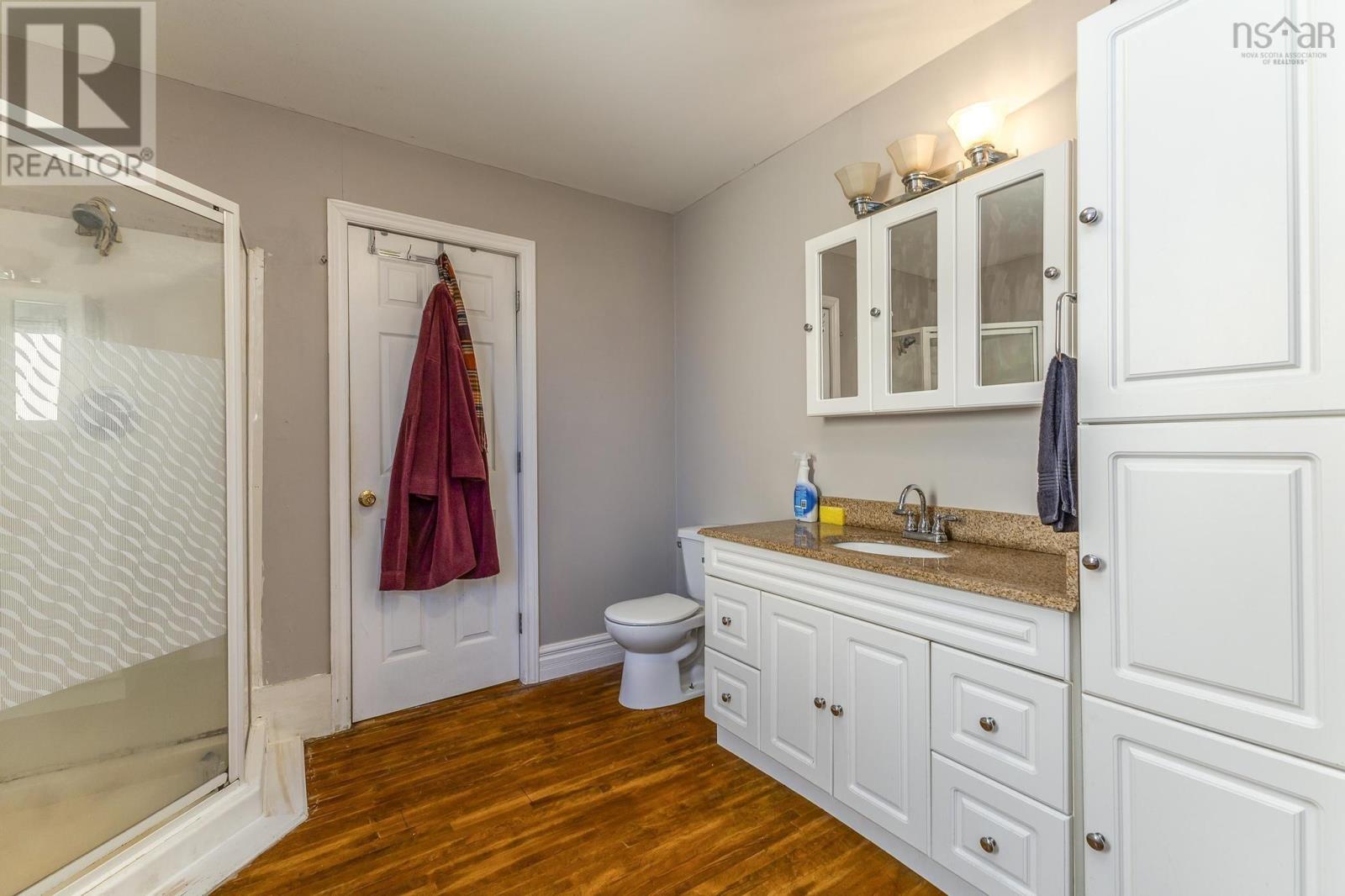 25 Jubilee Avenue, Stellarton, Nova Scotia  B0K 1S0 - Photo 8 - 202516059