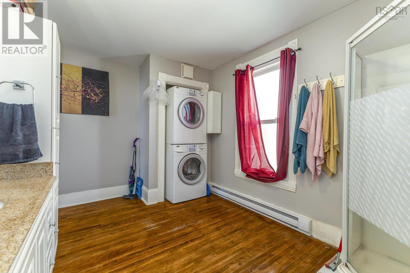 25 Jubilee Avenue, Stellarton, Nova Scotia  B0K 1S0 - Photo 9 - 202516059