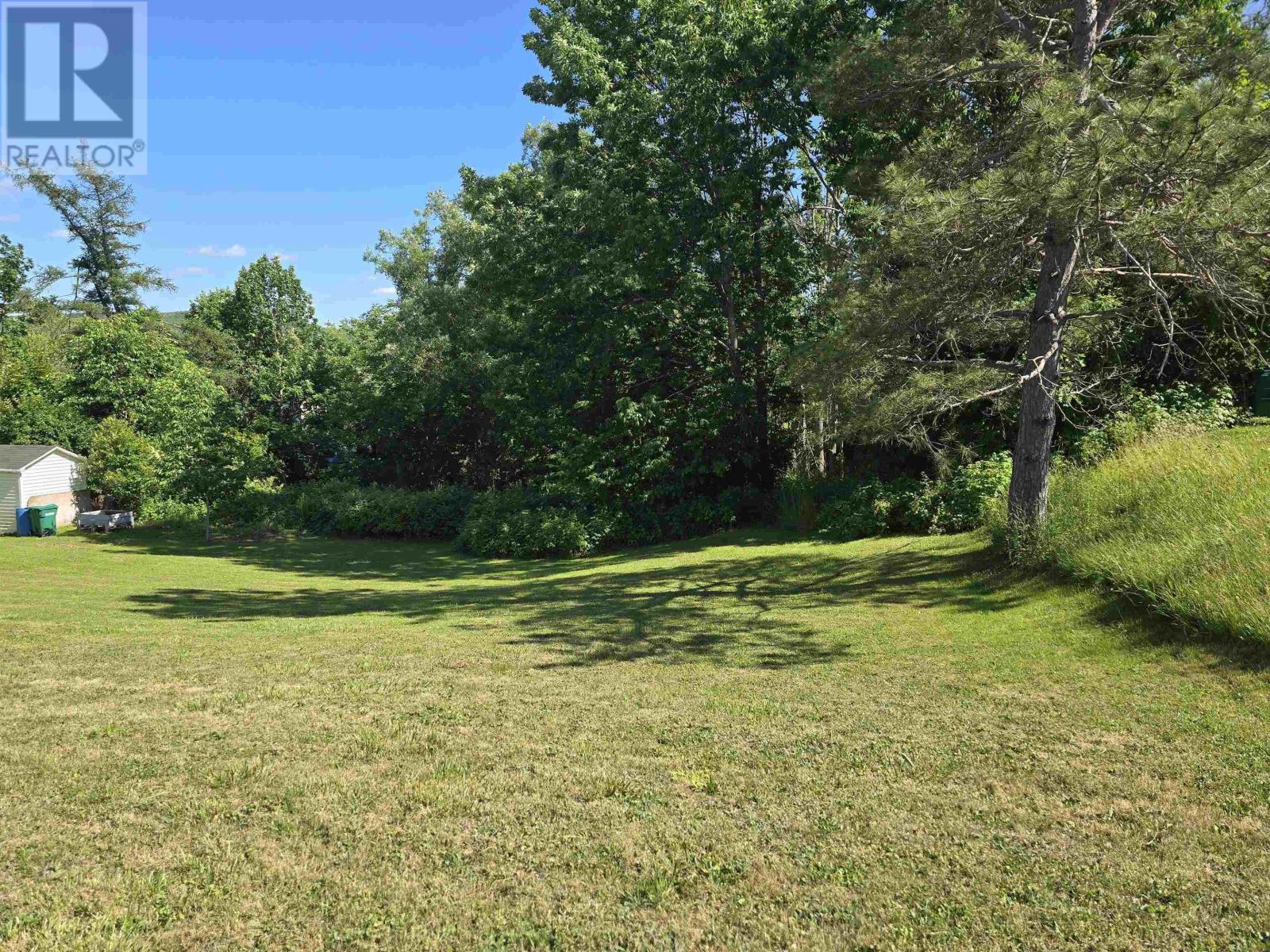 25-1 Weir Avenue, Stellarton, Nova Scotia  B0K 1S0 - Photo 3 - 202516076