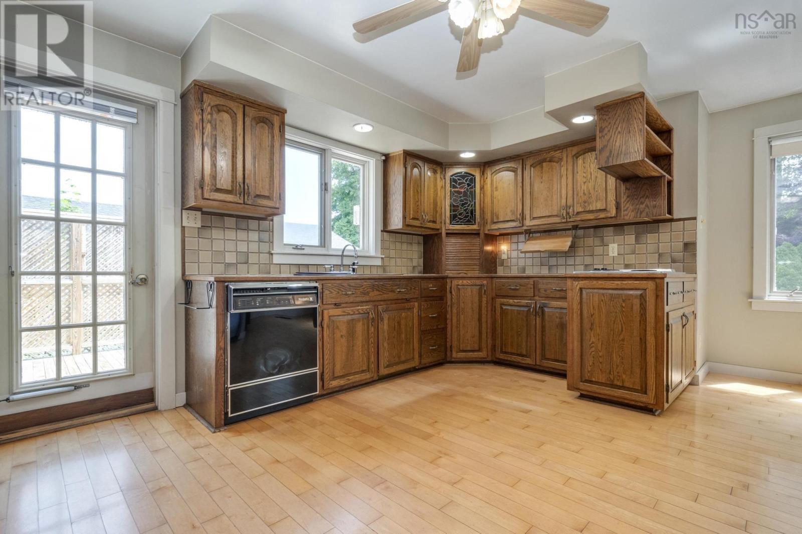 480 Main Street, Middleton, Nova Scotia  B0S 1P0 - Photo 9 - 202516089