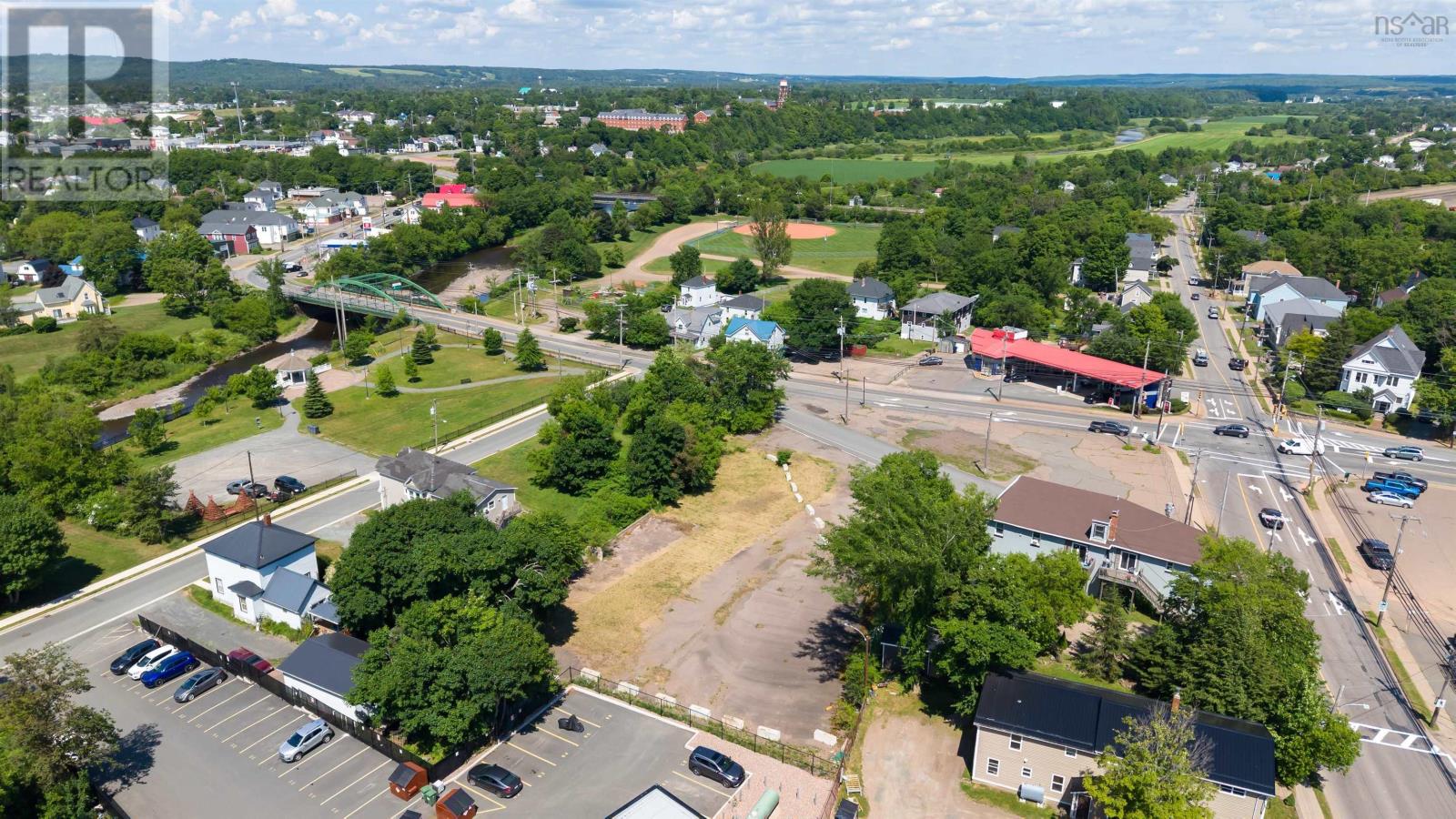 12 Mill Street, Truro, Nova Scotia  B2N 4A1 - Photo 3 - 202516636