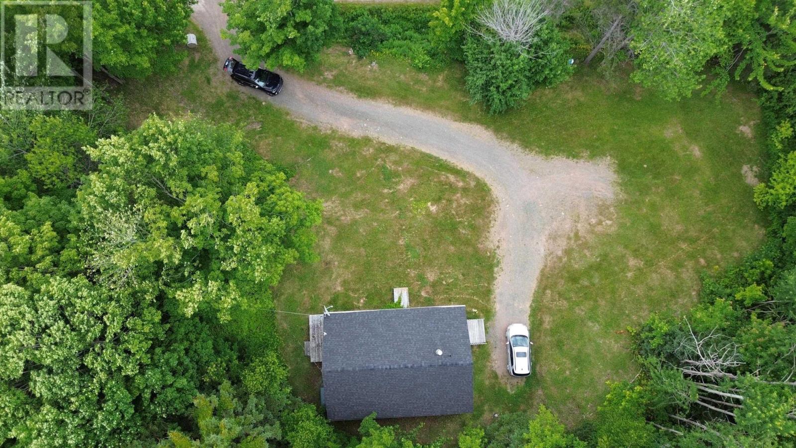 11301 Highway 105, Aberdeen, Nova Scotia  B0E 3M0 - Photo 2 - 202516988