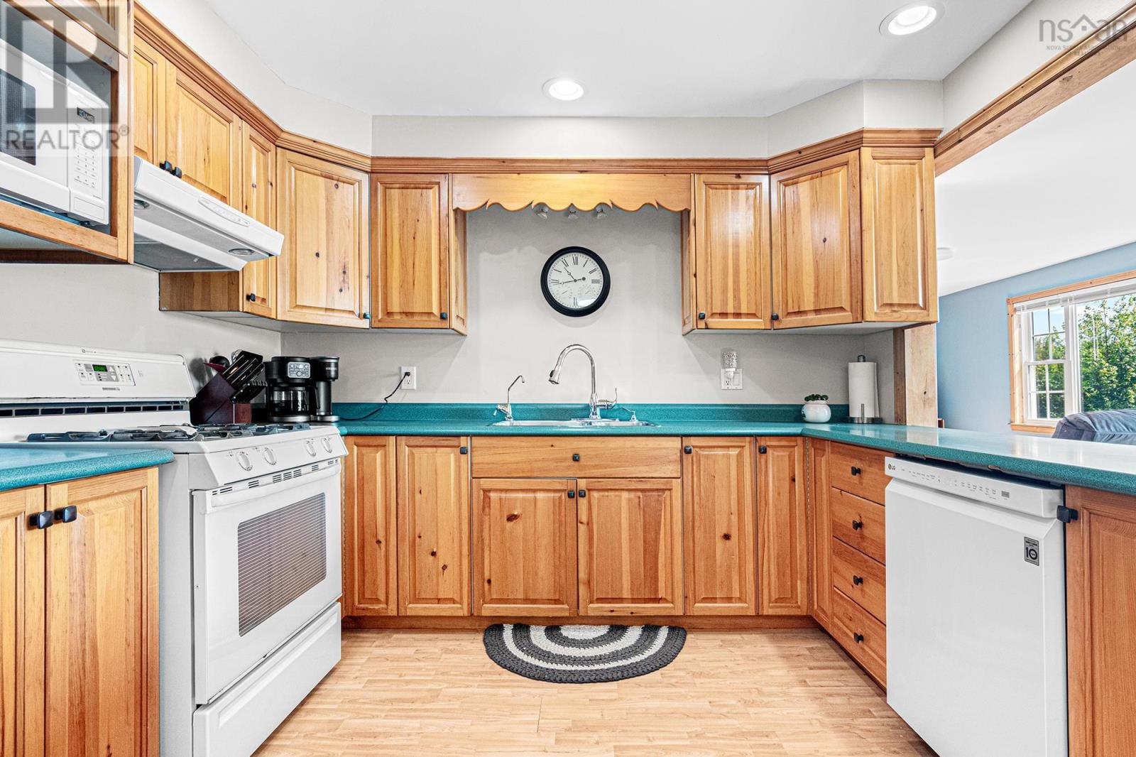 82 Masons Point Road, Head Of St. Margarets Bay, Nova Scotia  B3Z 2A8 - Photo 5 - 202517016