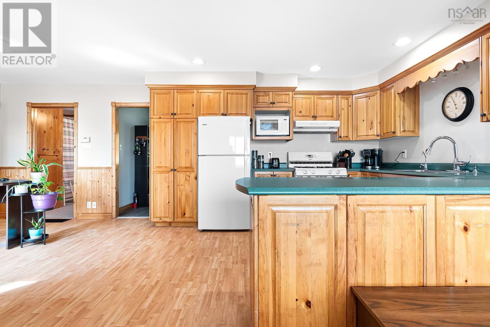 82 Masons Point Road, Head Of St. Margarets Bay, Nova Scotia  B3Z 2A8 - Photo 7 - 202517016