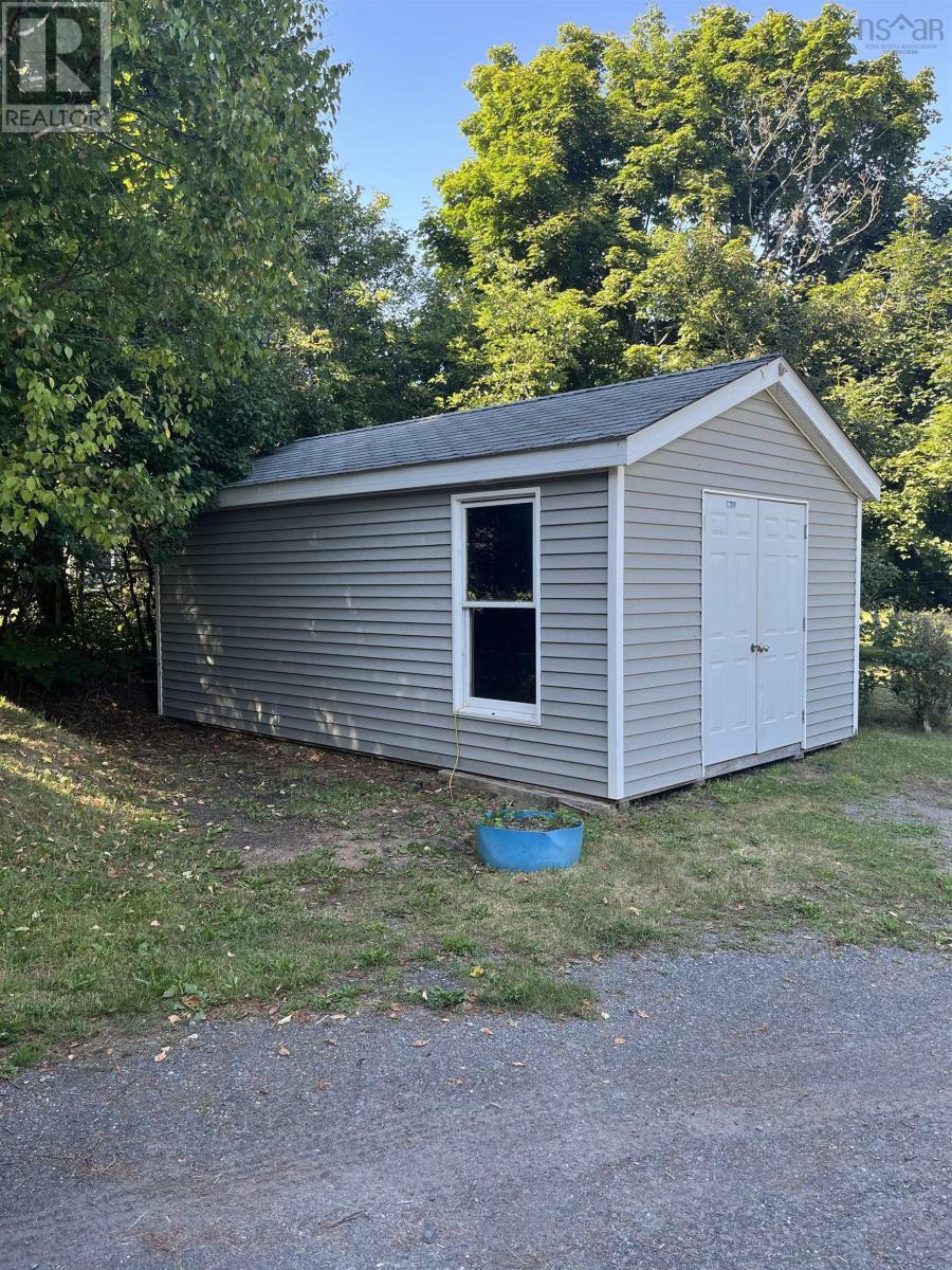 2431 Highway 376, Lyons Brook, Nova Scotia  B0K 1H0 - Photo 4 - 202517576