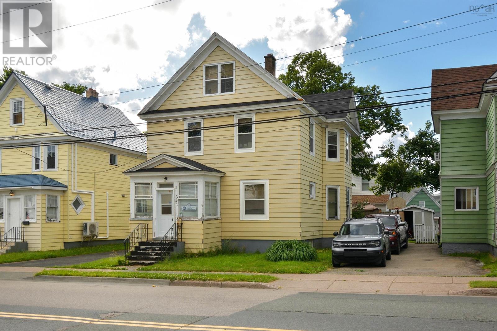 341 Townsend Street, Sydney, Nova Scotia  B1P 5G1 - Photo 3 - 202517620