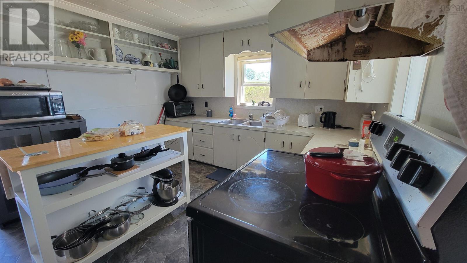 486 335 Highway, West Pubnico, Nova Scotia  B0W 3S0 - Photo 27 - 202517627