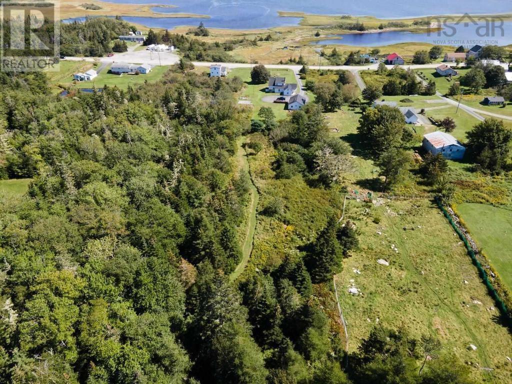 486 335 Highway, West Pubnico, Nova Scotia  B0W 3S0 - Photo 3 - 202517627