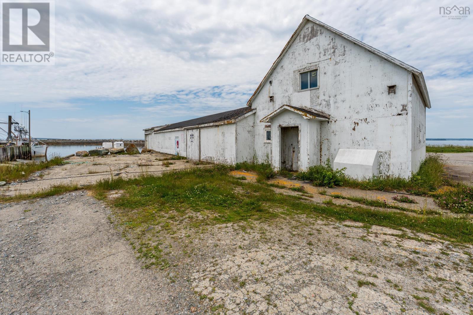 389 Abbotts Harbour Road, Middle West Pubnico, Nova Scotia  B0W 3S0 - Photo 37 - 202517874