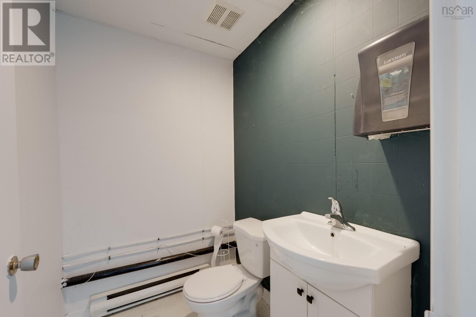 40 Schoolhouse Road, Grosses Coques, Nova Scotia  B0W 1M0 - Photo 17 - 202517878