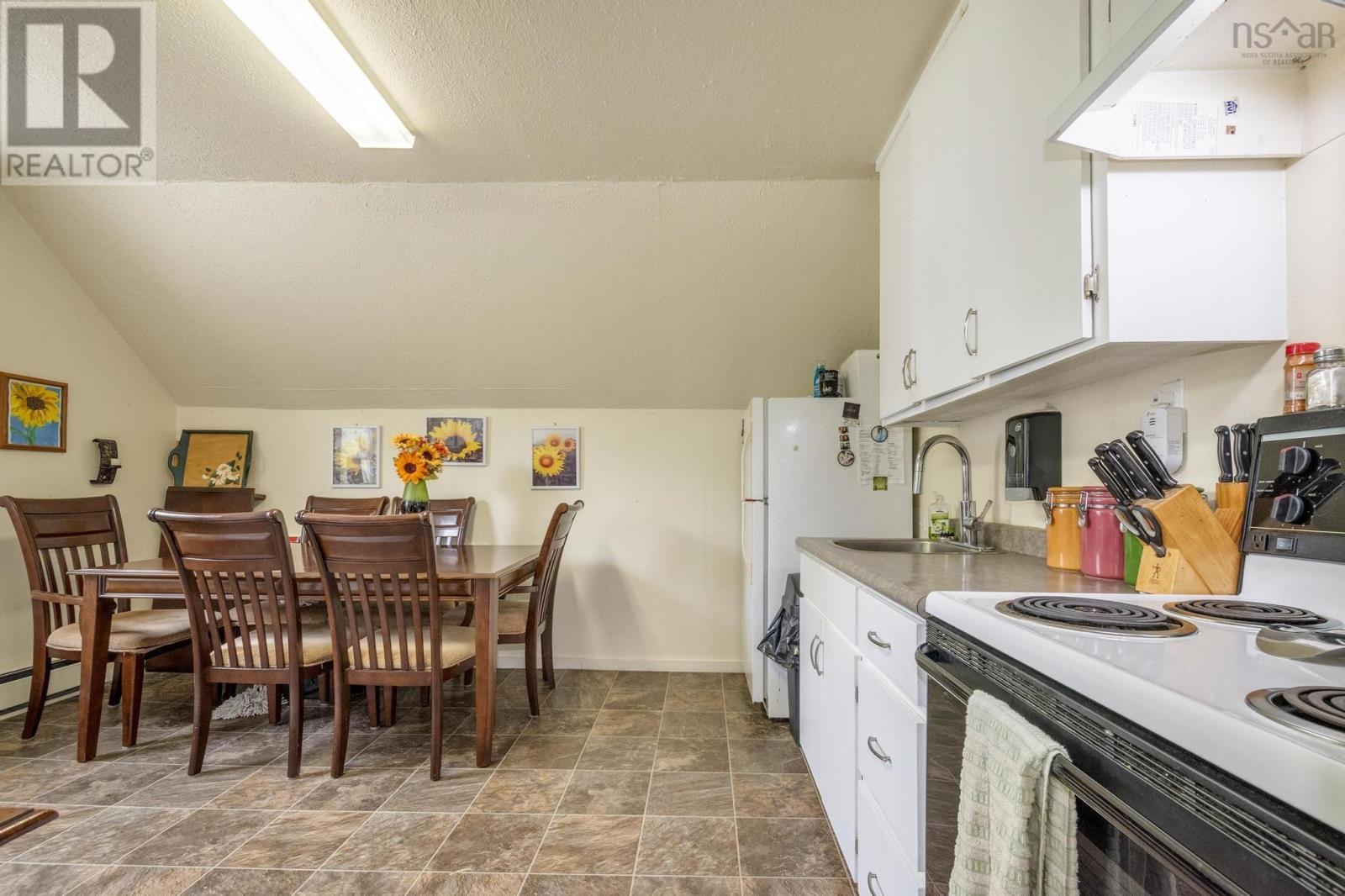 3675 3 Highway, Brooklyn, Nova Scotia  B0J 1H0 - Photo 36 - 202517941