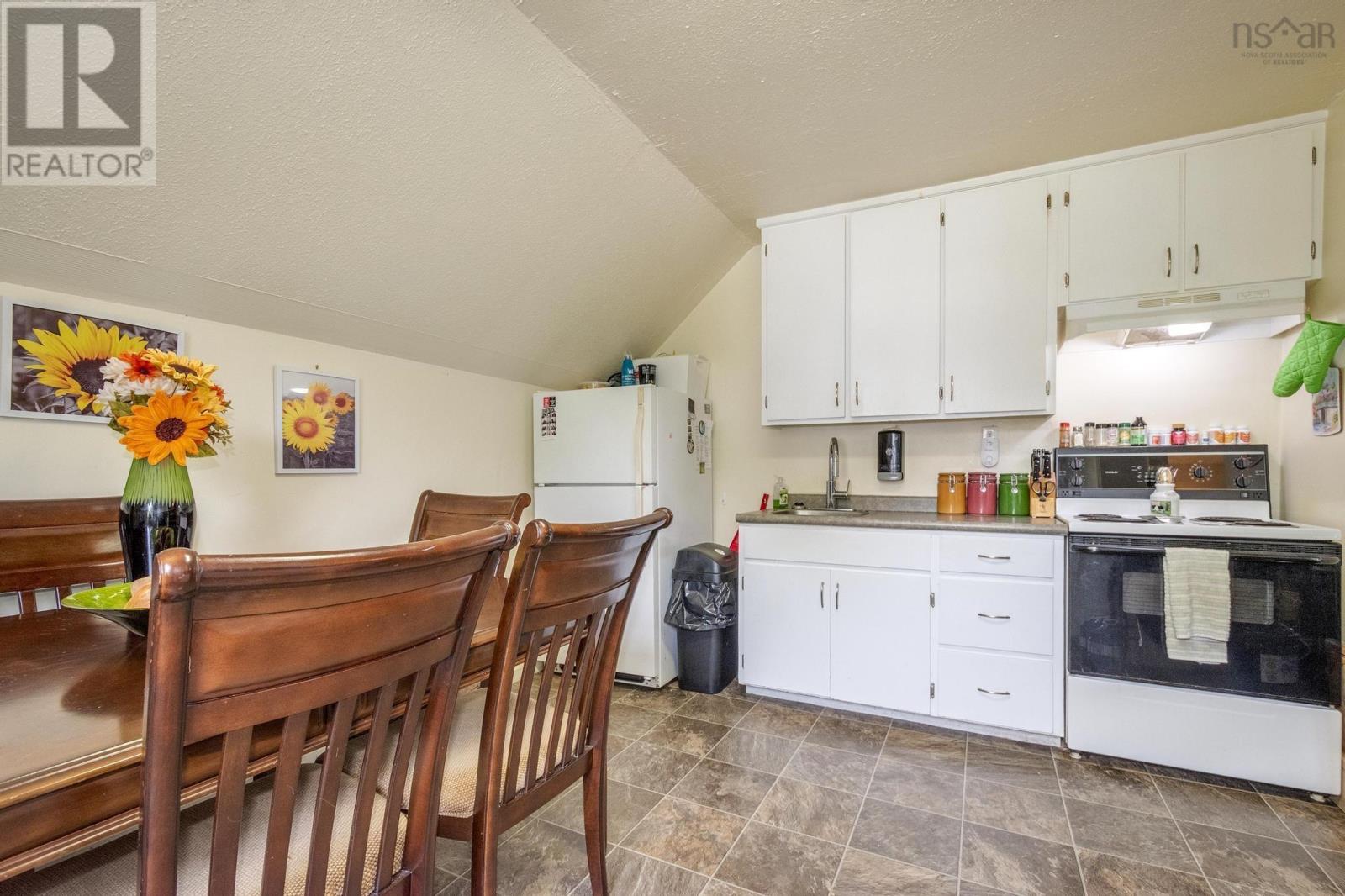 3675 3 Highway, Brooklyn, Nova Scotia  B0J 1H0 - Photo 38 - 202517941