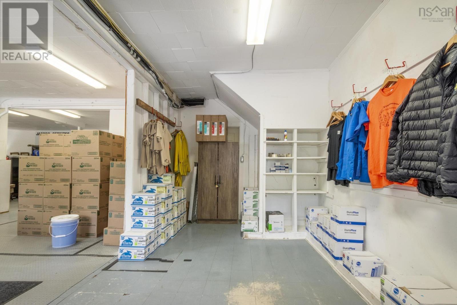 3675 3 Highway, Brooklyn, Nova Scotia  B0J 1H0 - Photo 9 - 202517941