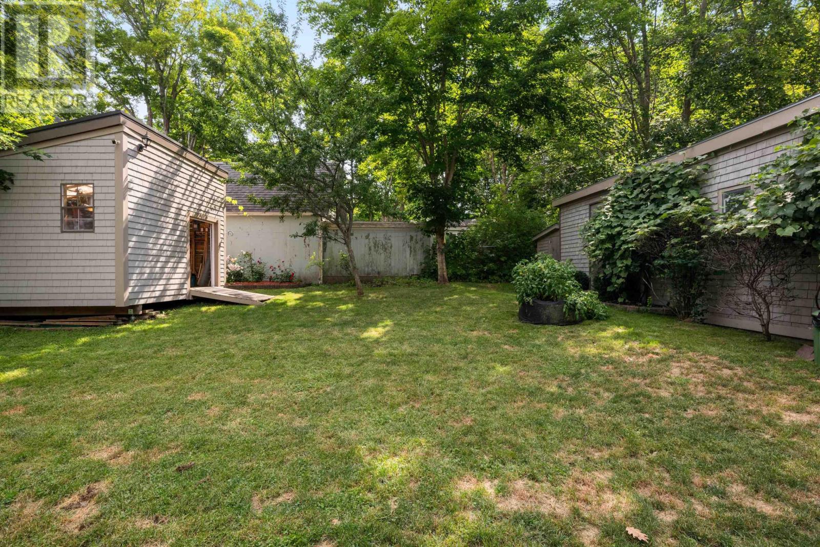 153 Pleasant Street, Bridgewater, Nova Scotia  B4V 1N4 - Photo 4 - 202518019